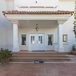 Pool - Sauna - Cinema - Hot Tub - Sleeps 10 - Pets Villa
