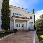 Villa Pool - Sauna - Cinema - Hot Tub - Sleeps 10 - Pets